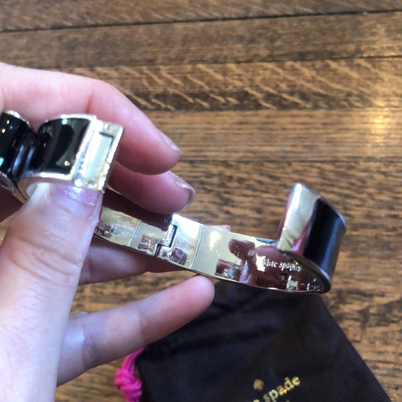 NWOT Kate Spade bow clamp bracelet - Picture 3 of 5
